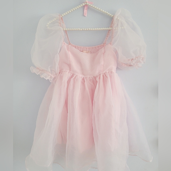 Francesca's Collections Dresses & Skirts - Francescas Light Pink Puff Sleeve Babydoll Dress